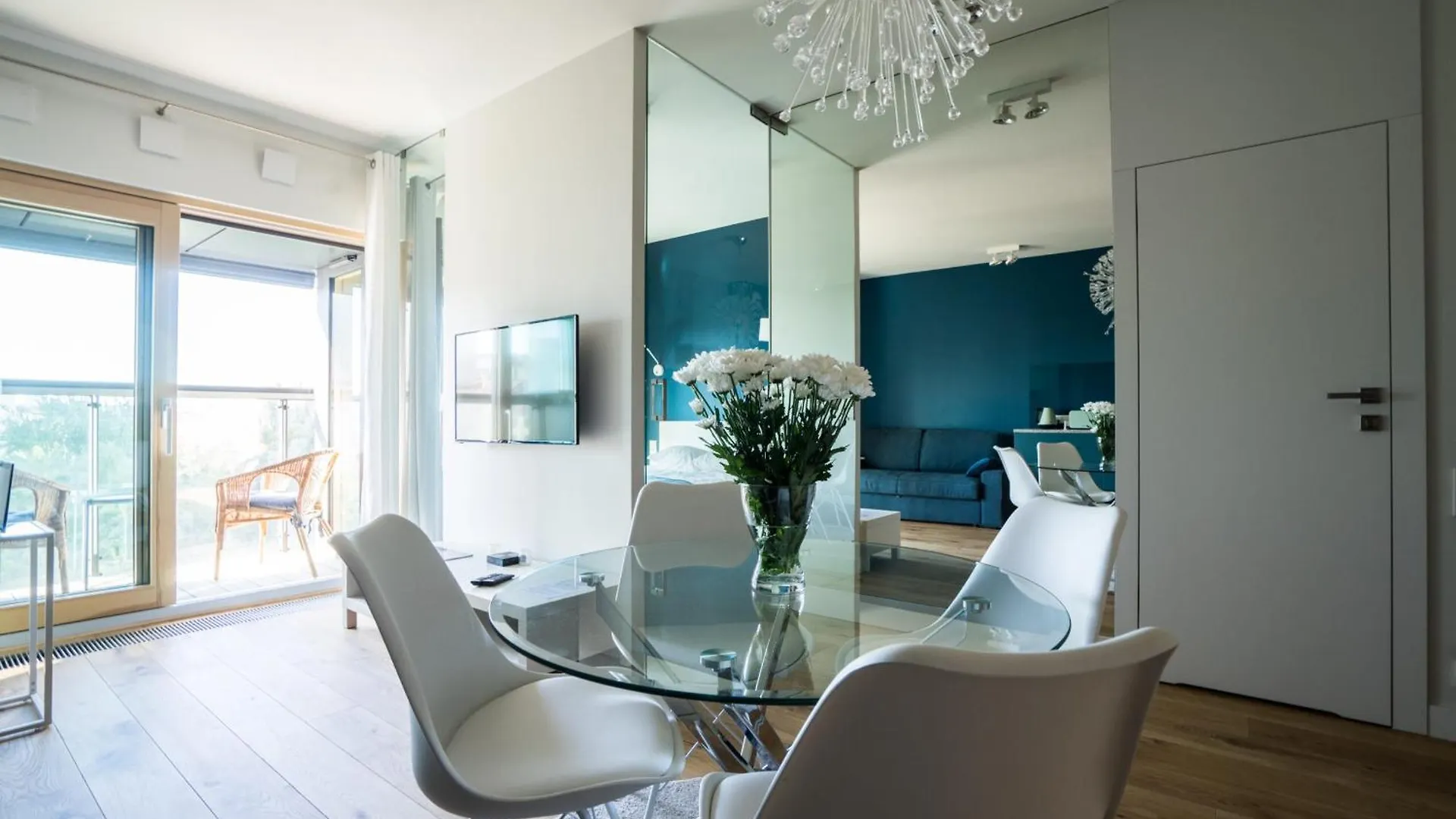 Vipwarsawapartments Sapphire Mennica Residence