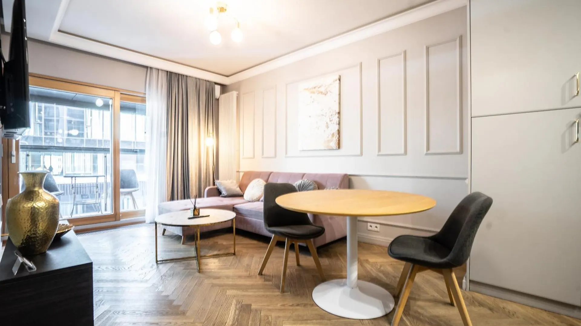 Apartment Vipwarsawapartments Sapphire Mennica Residence