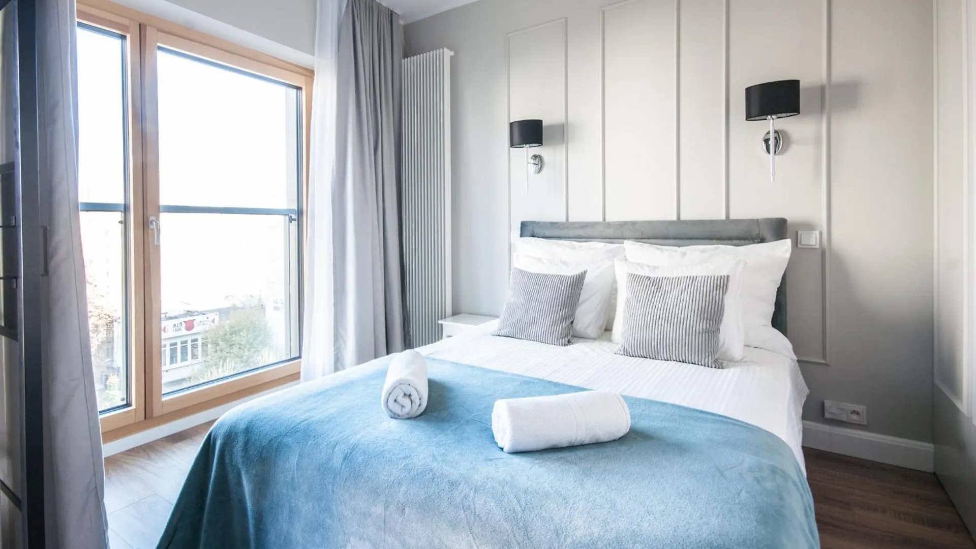 Apartment Vipwarsawapartments Sapphire Mennica Residence Poland
