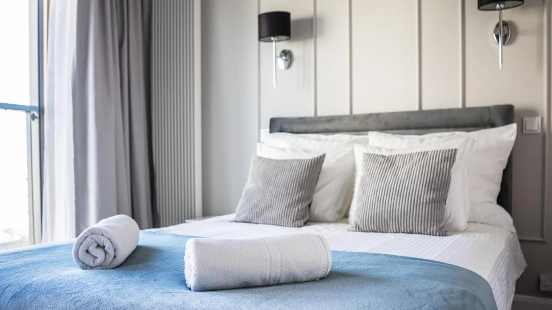 Vipwarsawapartments Sapphire Mennica Residence Warsaw